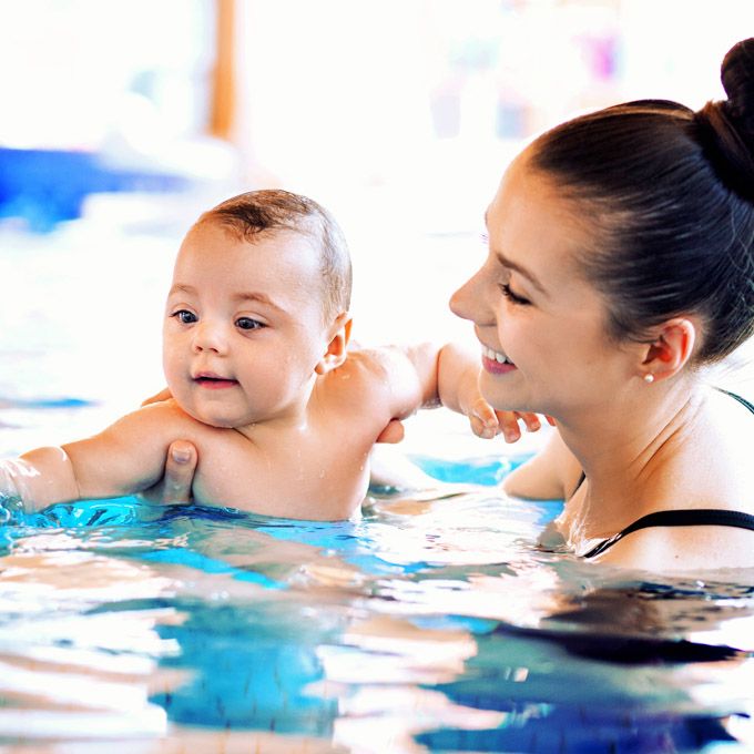 Babyschwimmkurse AquaBaby in der Therme Bad Aibling